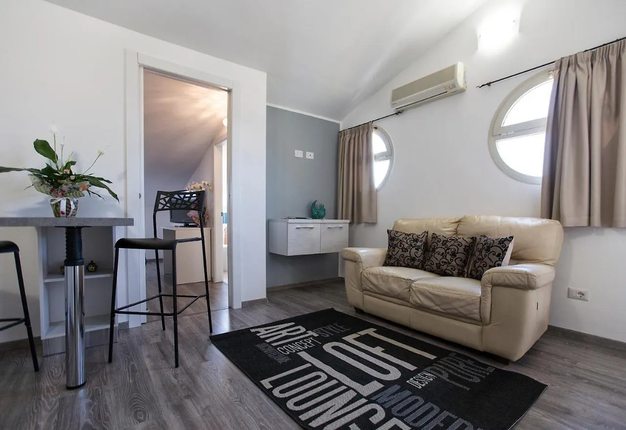 Alice'S House Bed & Breakfast Alghero Italy